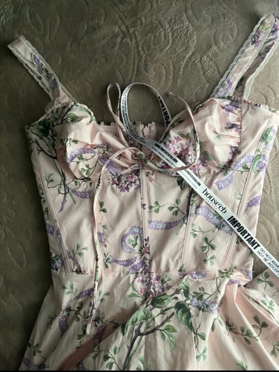 House of CB Dresses & Skirts - House of CB Dress